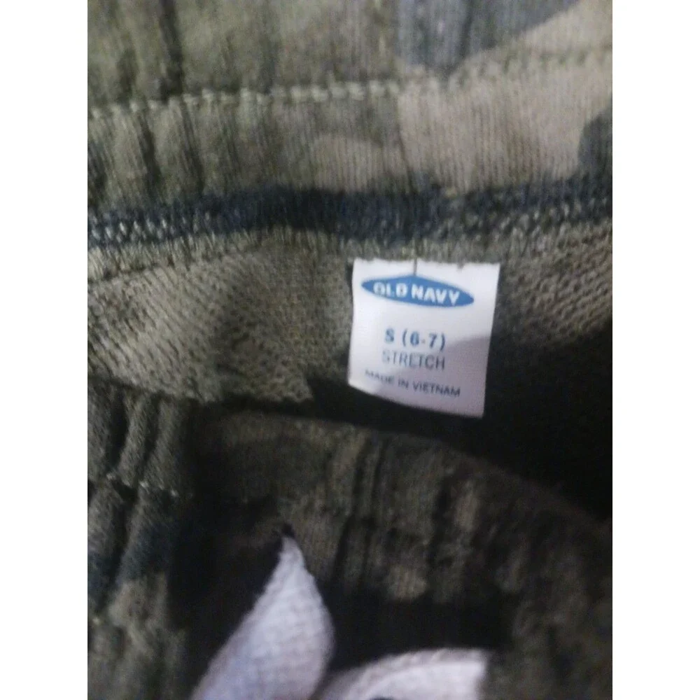 Old Navy Boys Size S (6-7) Camouflage Pull On Shorts W/ Drawstring Stretch